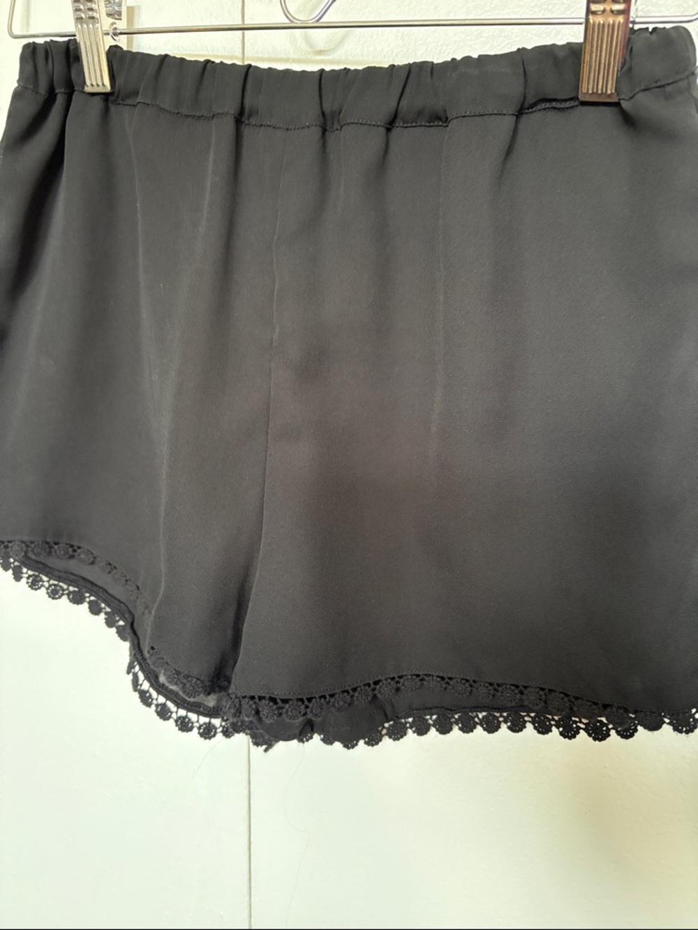 Brandy Melville Black Lace-Trim Elastic Waist Shorts